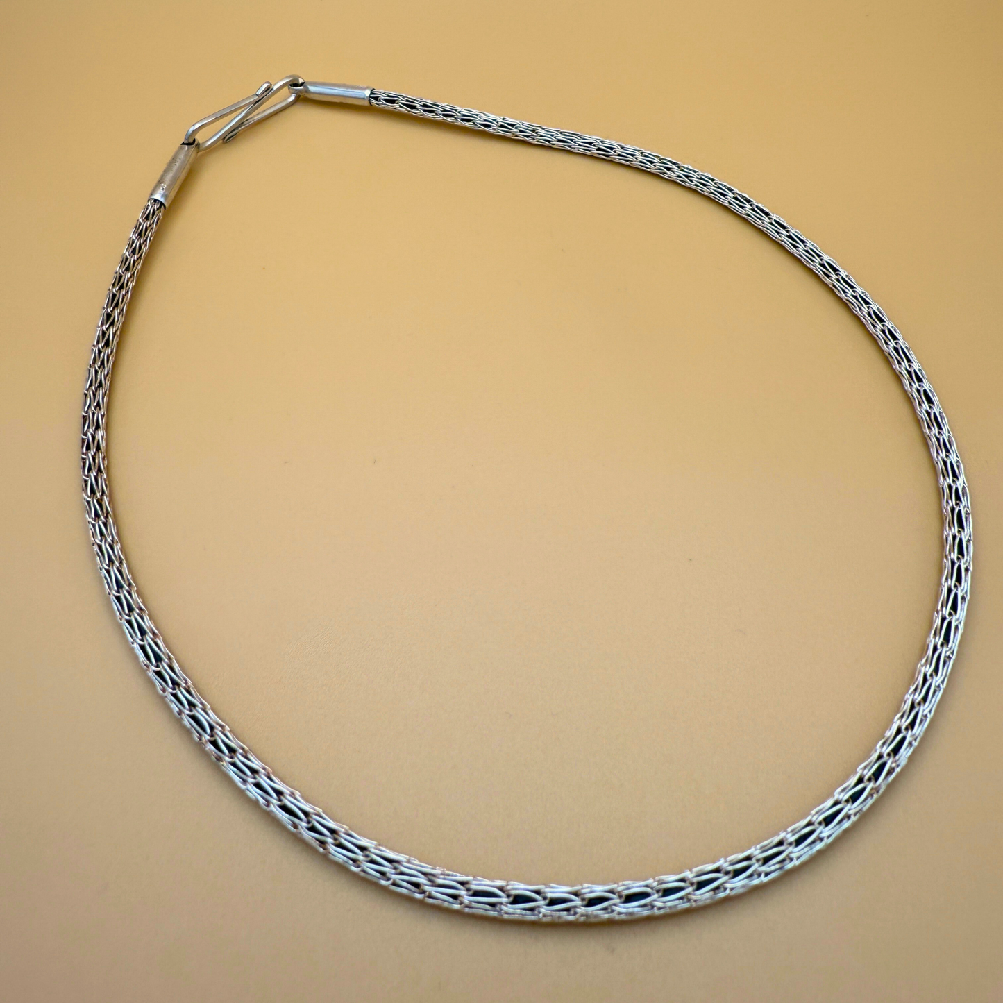 Håndstrikket sølvkæde – Enkeltsting