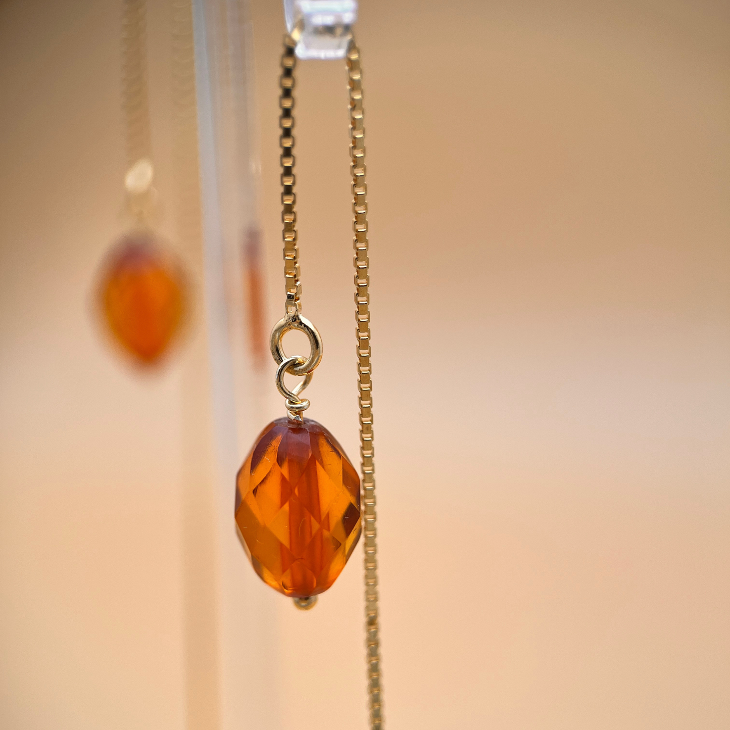 Faceted pull-through