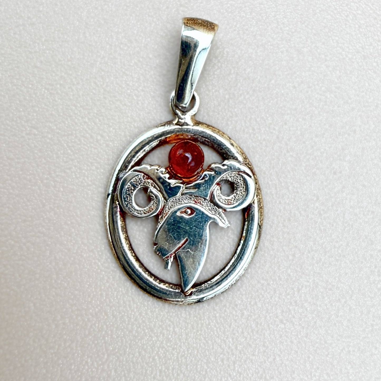 Capricorn 14kt Gold Zodiac pendant