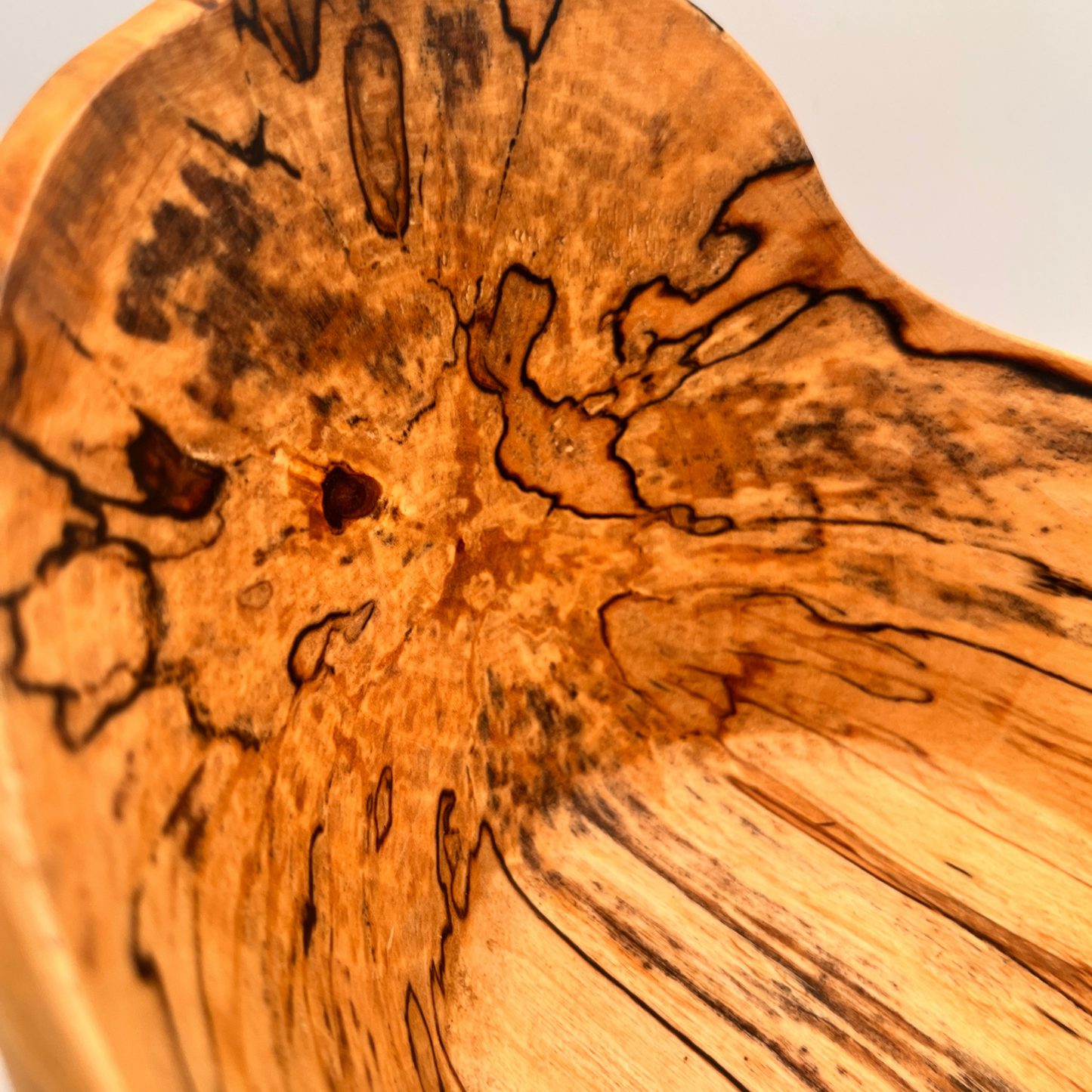 Bowl in spalted birch