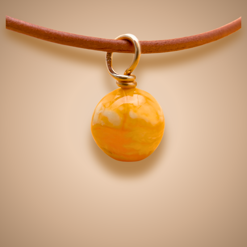 Creamy Swirl pendant