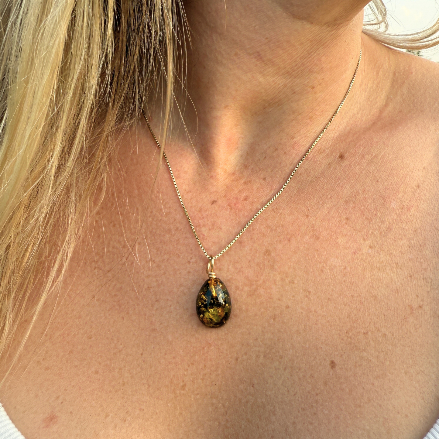 Green Amber Drop Pendant – 14k Gold