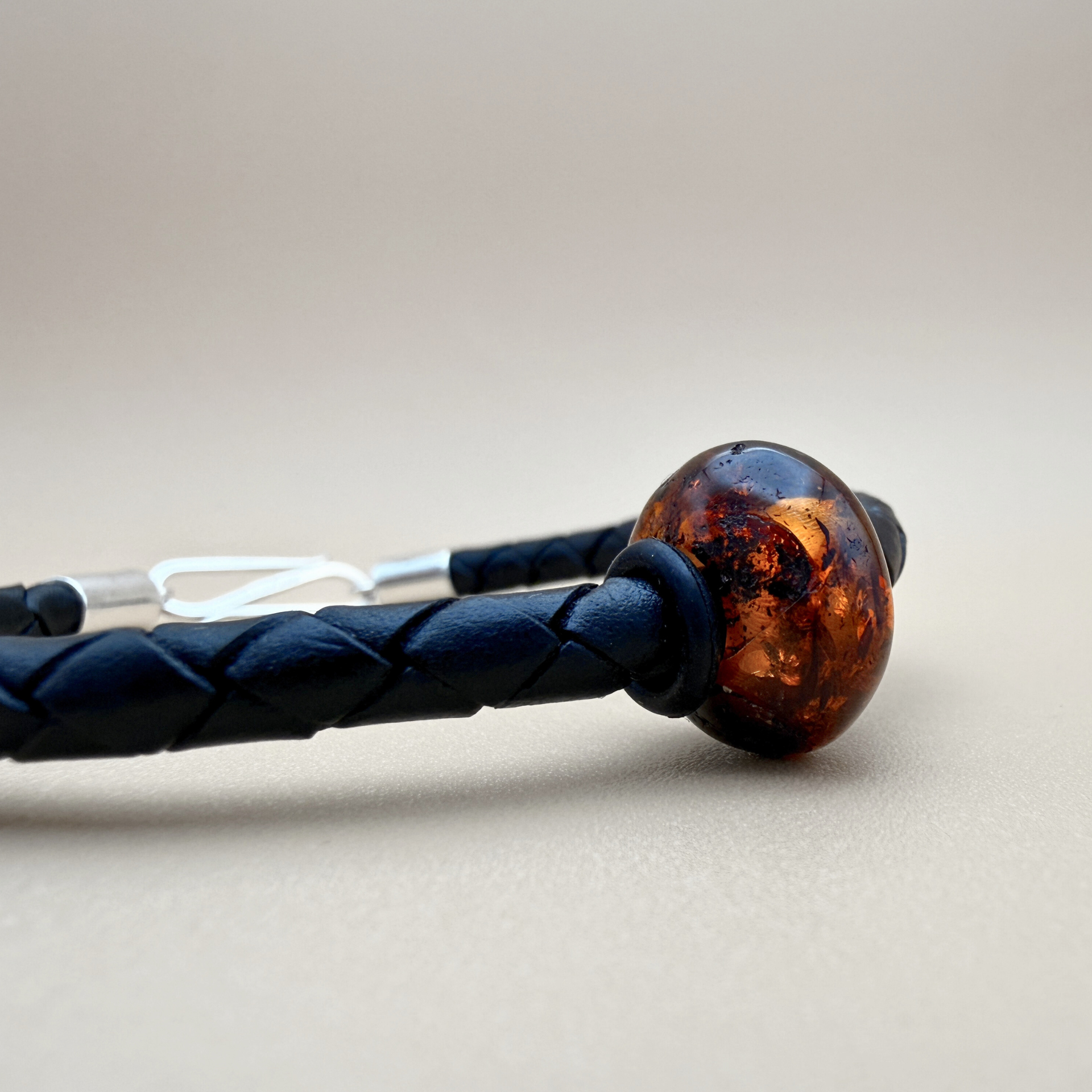 Men's Leather Bracelet with Amber | Ravgaard