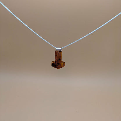 Mjølner Pendant – Dark Amber