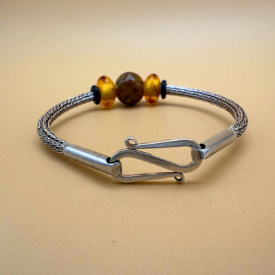Handgestricktes Silberarmband – Doppelstich