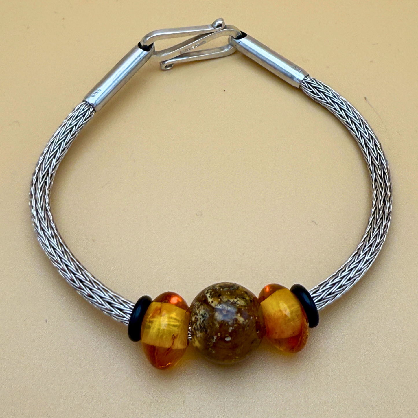 Handgestricktes Silberarmband – Doppelstich
