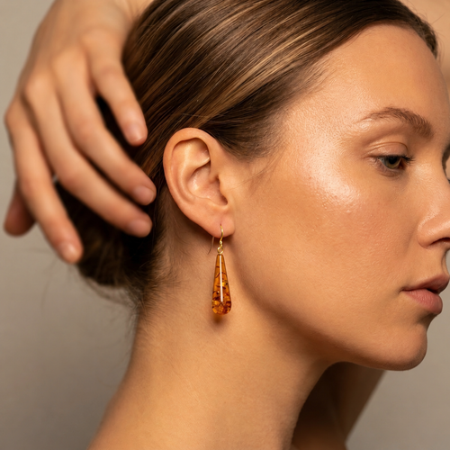 Pendula Cognac Shimmer Amber Earrings