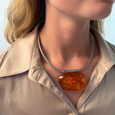 Pendant with tube