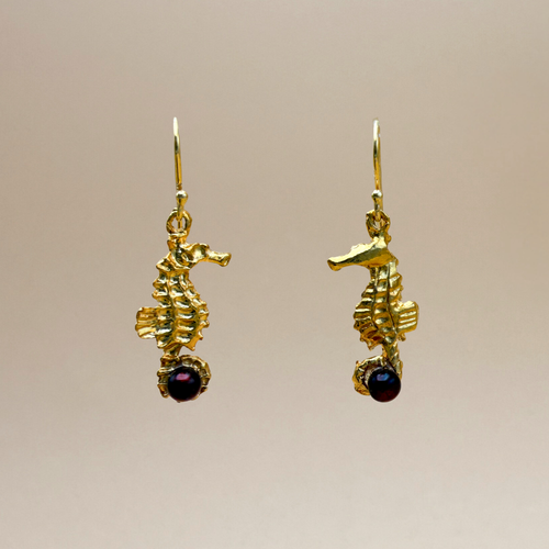 Tide – Gold-Plated Seahorse Earrings