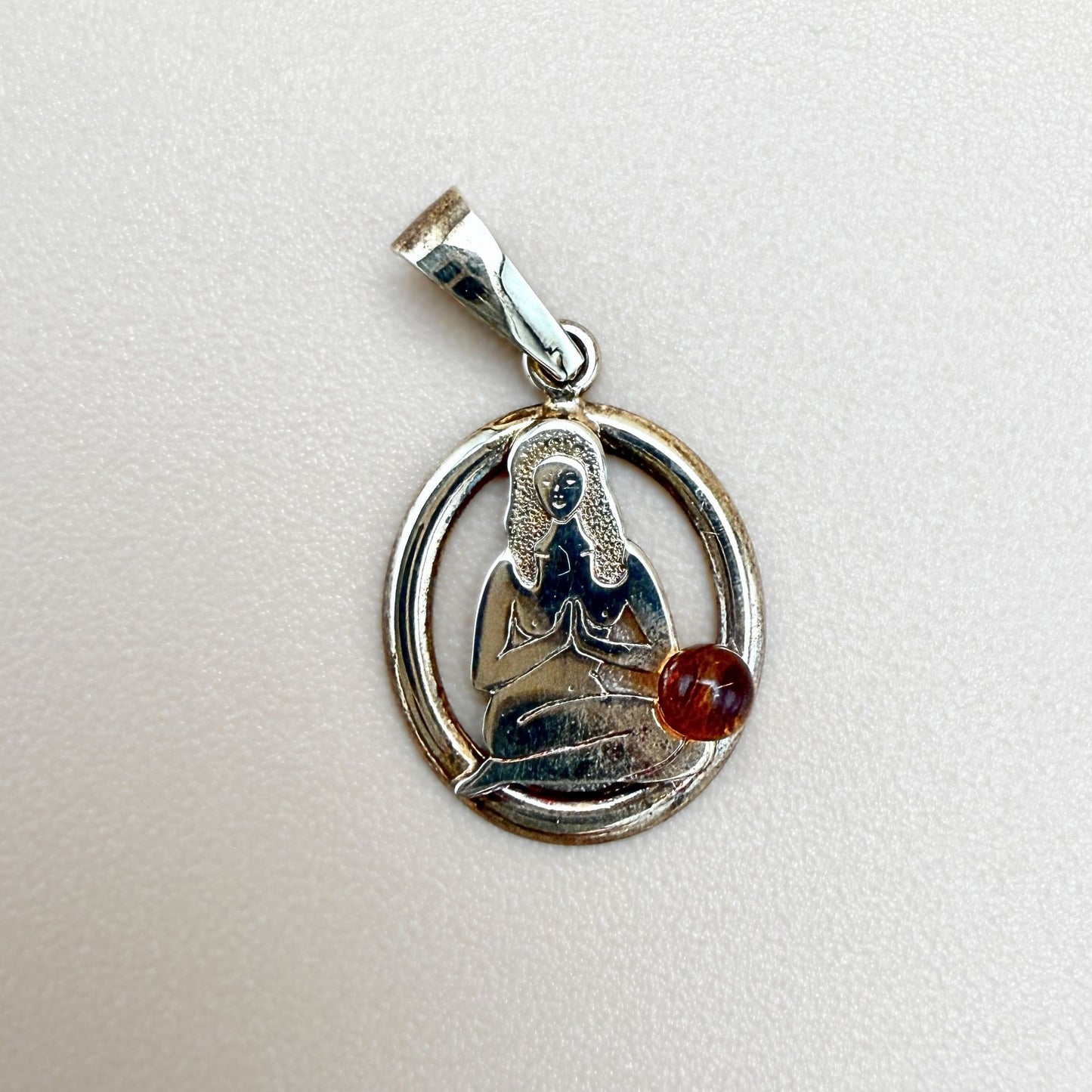 14 kt gold starsign Virgo pendant