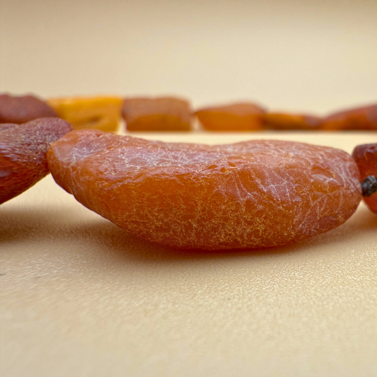 Roh-Bernsteinkette – deep rustic