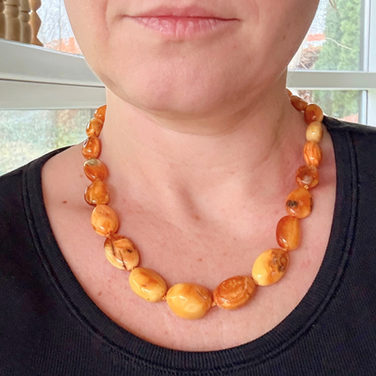 Softglow Bernsteinkette – milky polished