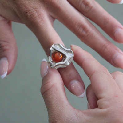 Wave Ring – Nr. 2 – Lys cognac