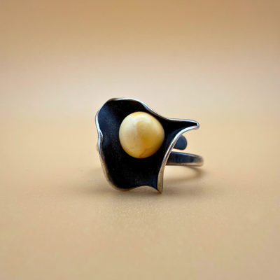 Østers Ring – Milchig-weißer Bernstein