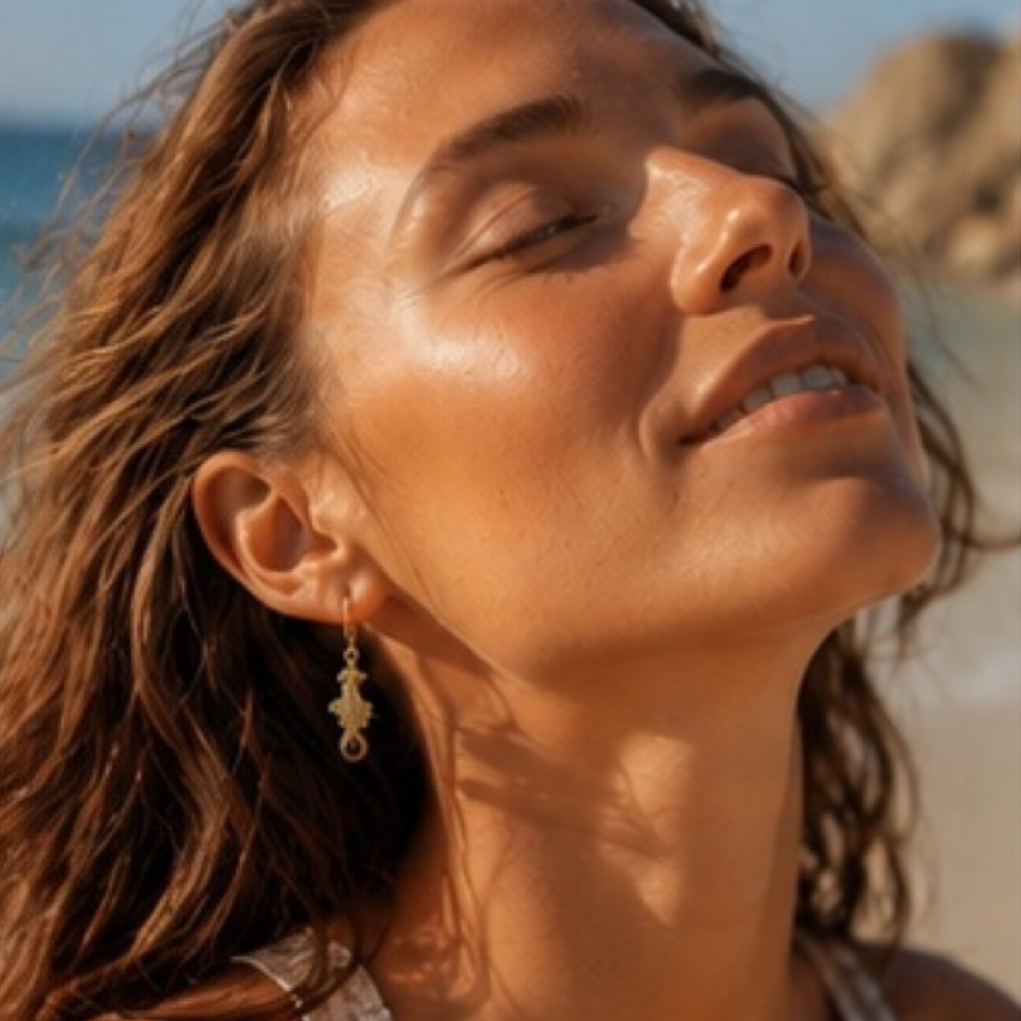 Tide – Gold-Plated Seahorse Earrings