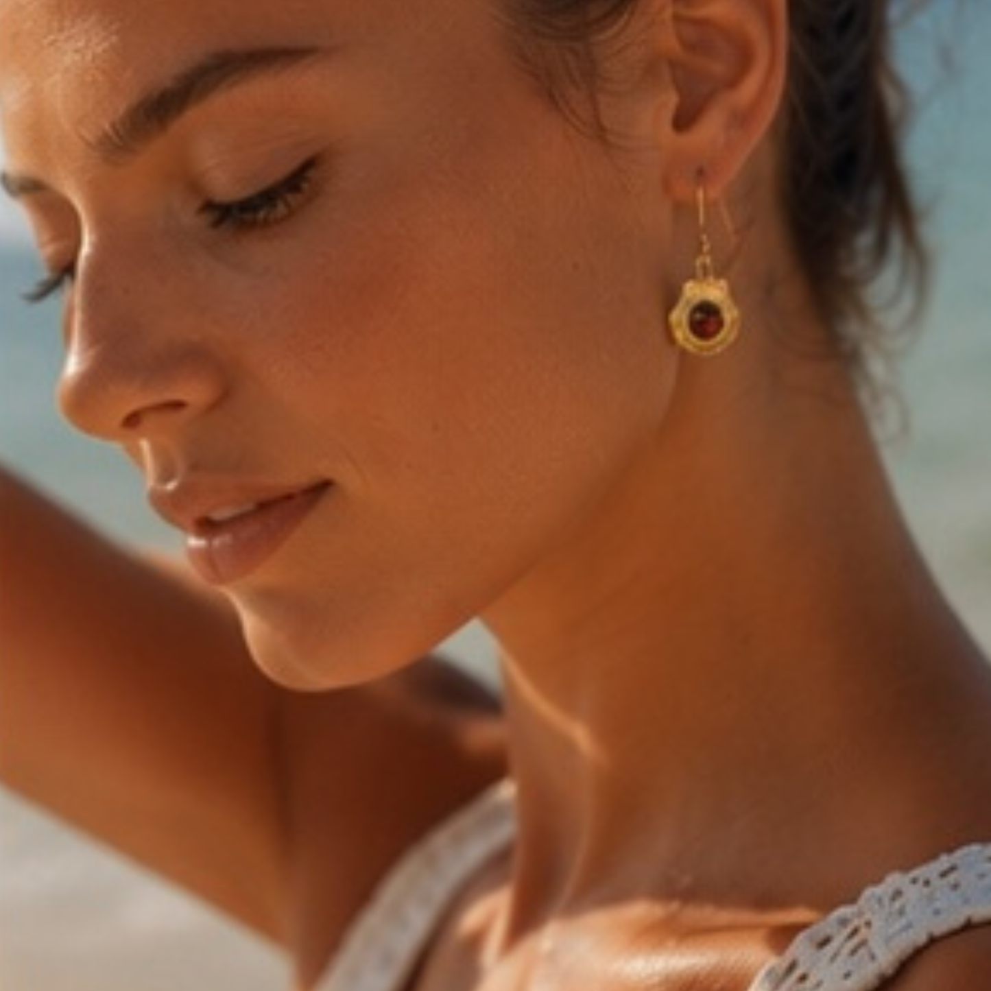 Tide – Gold-Plated Shell Earrings