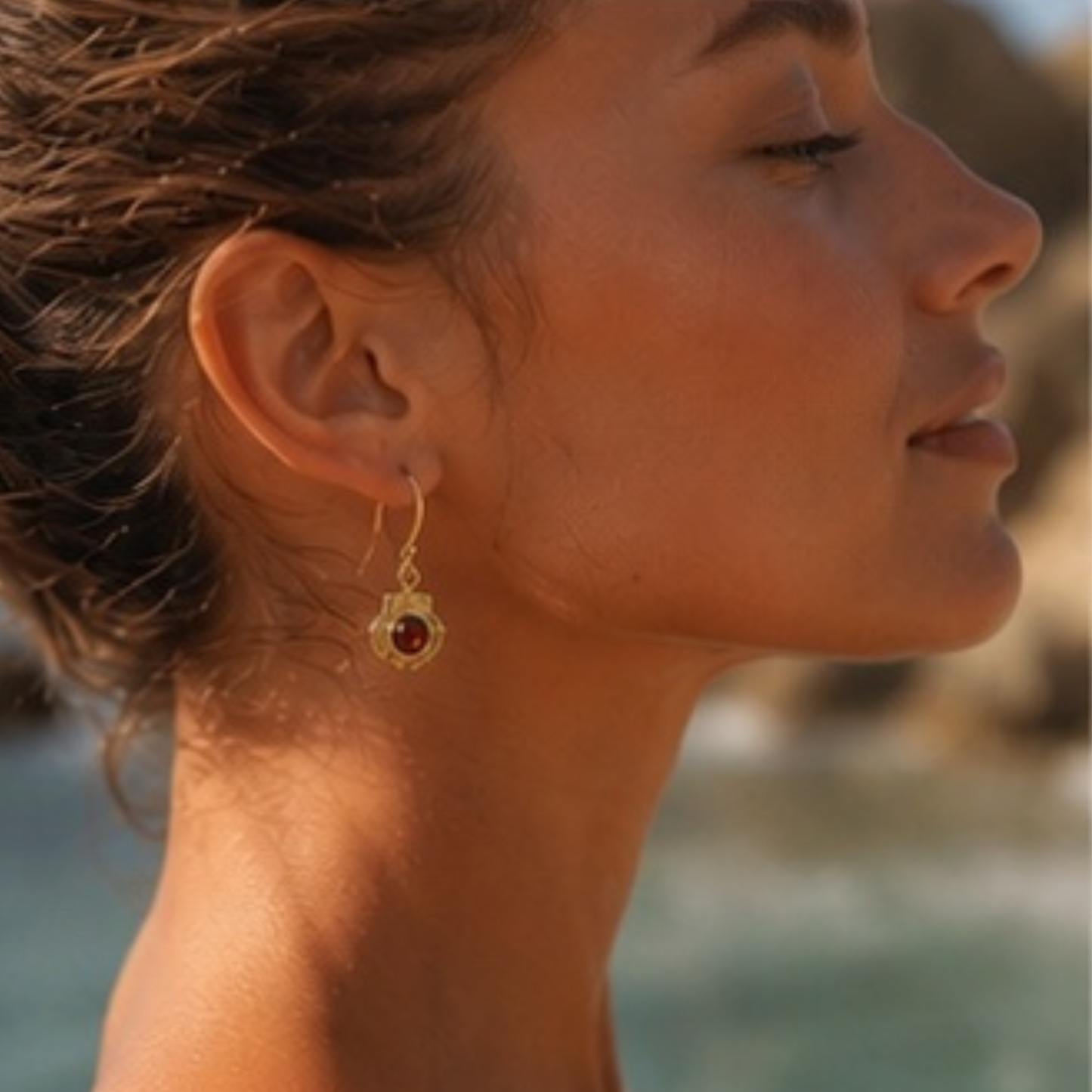 Tide – Gold-Plated Shell Earrings