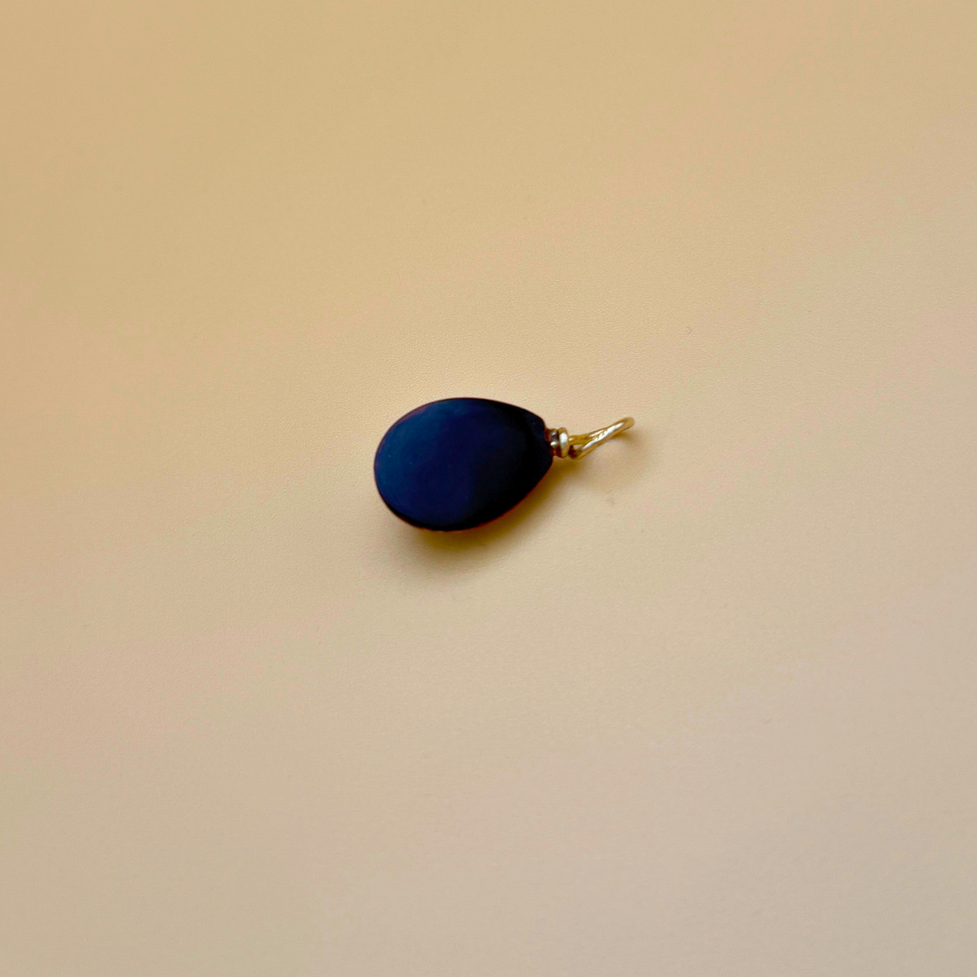 Green Amber Drop Pendant – 14k Gold