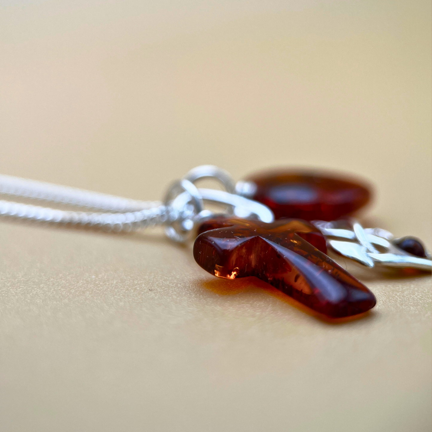 Glaube, Hoffnung &amp; Liebe Anhänger mit Kette