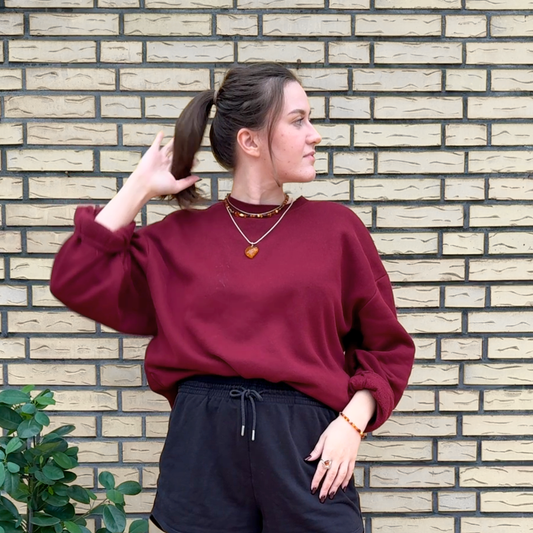 Dancing Heart Amber Pendant – plant traces